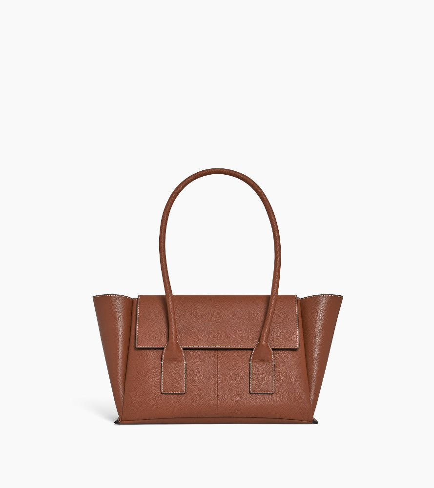 Sac cabas moyen modèle à rabat Elena en cuir grainé