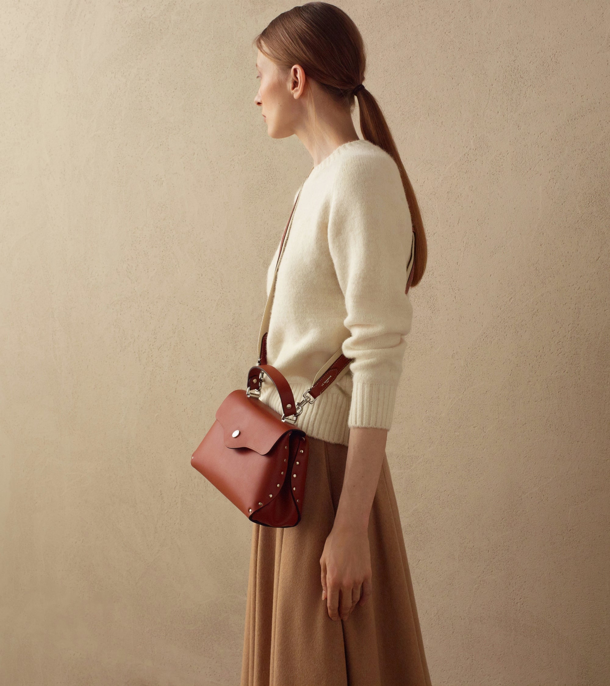 Petit sac à main Sans Couture en cuir lisse