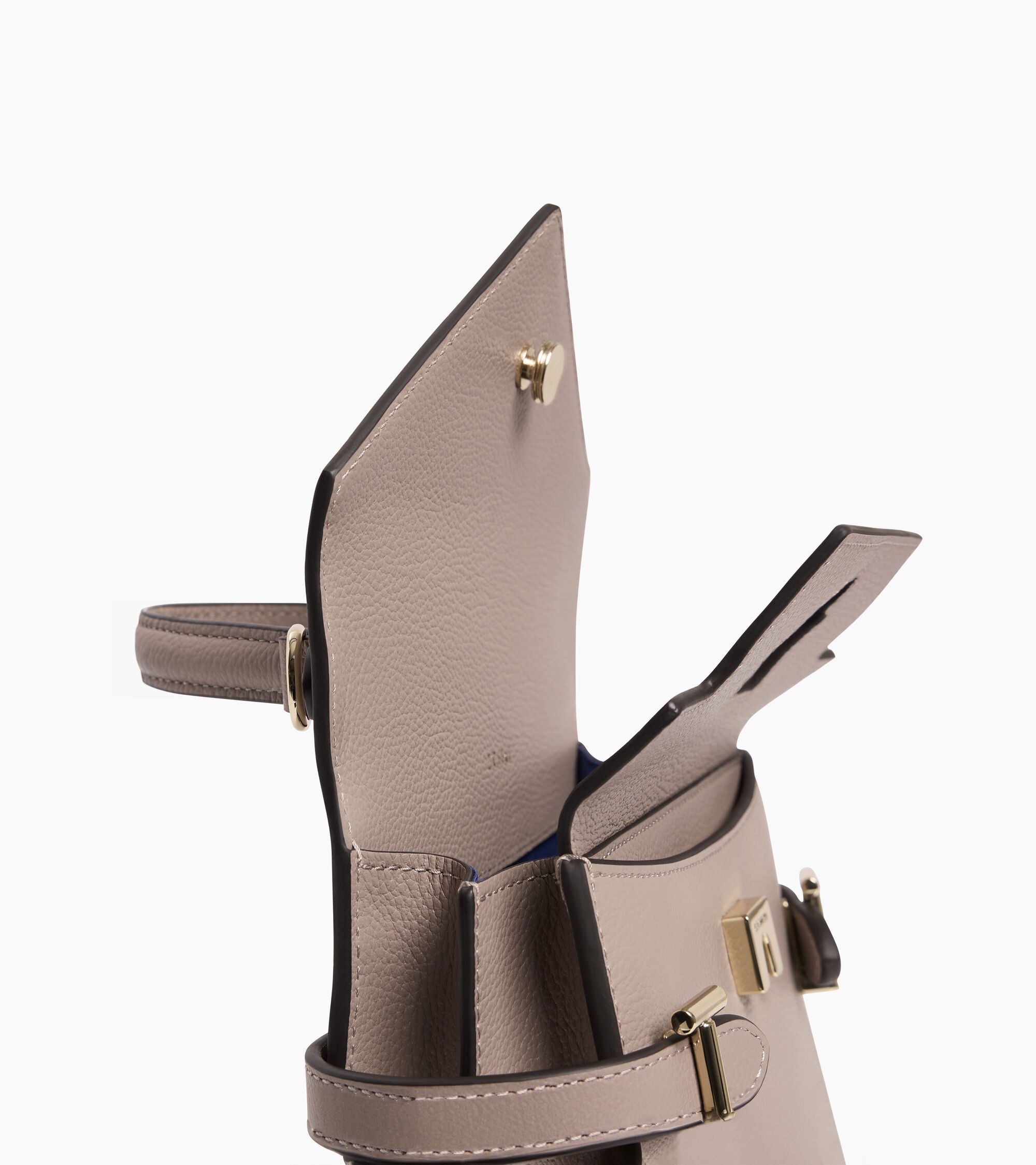 Emilie small handbag with double flap in grained leather