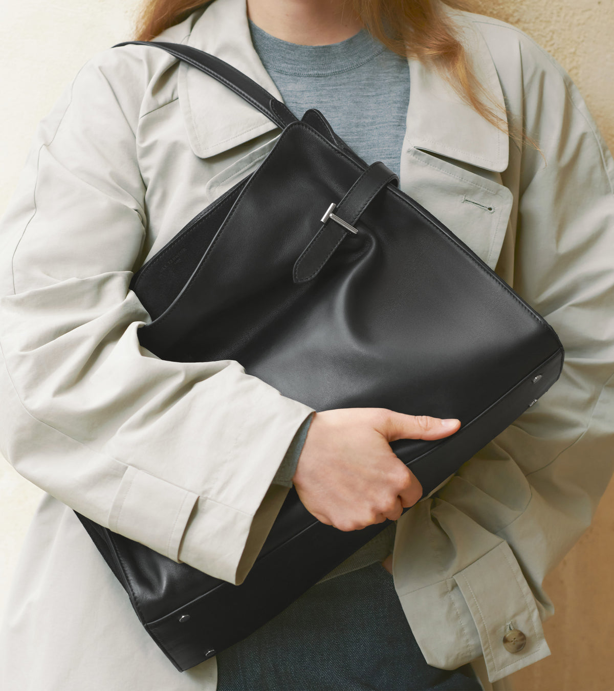 Emie maxi handbag in smooth leather and suede