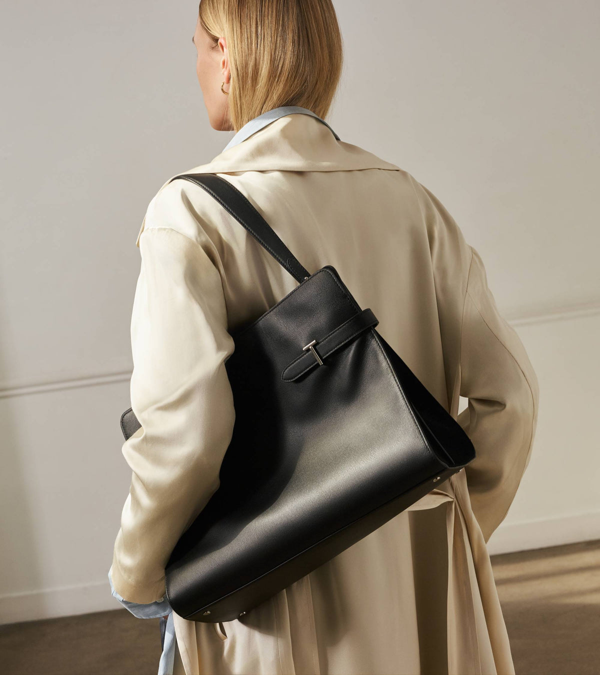 Emie maxi handbag in smooth leather and suede
