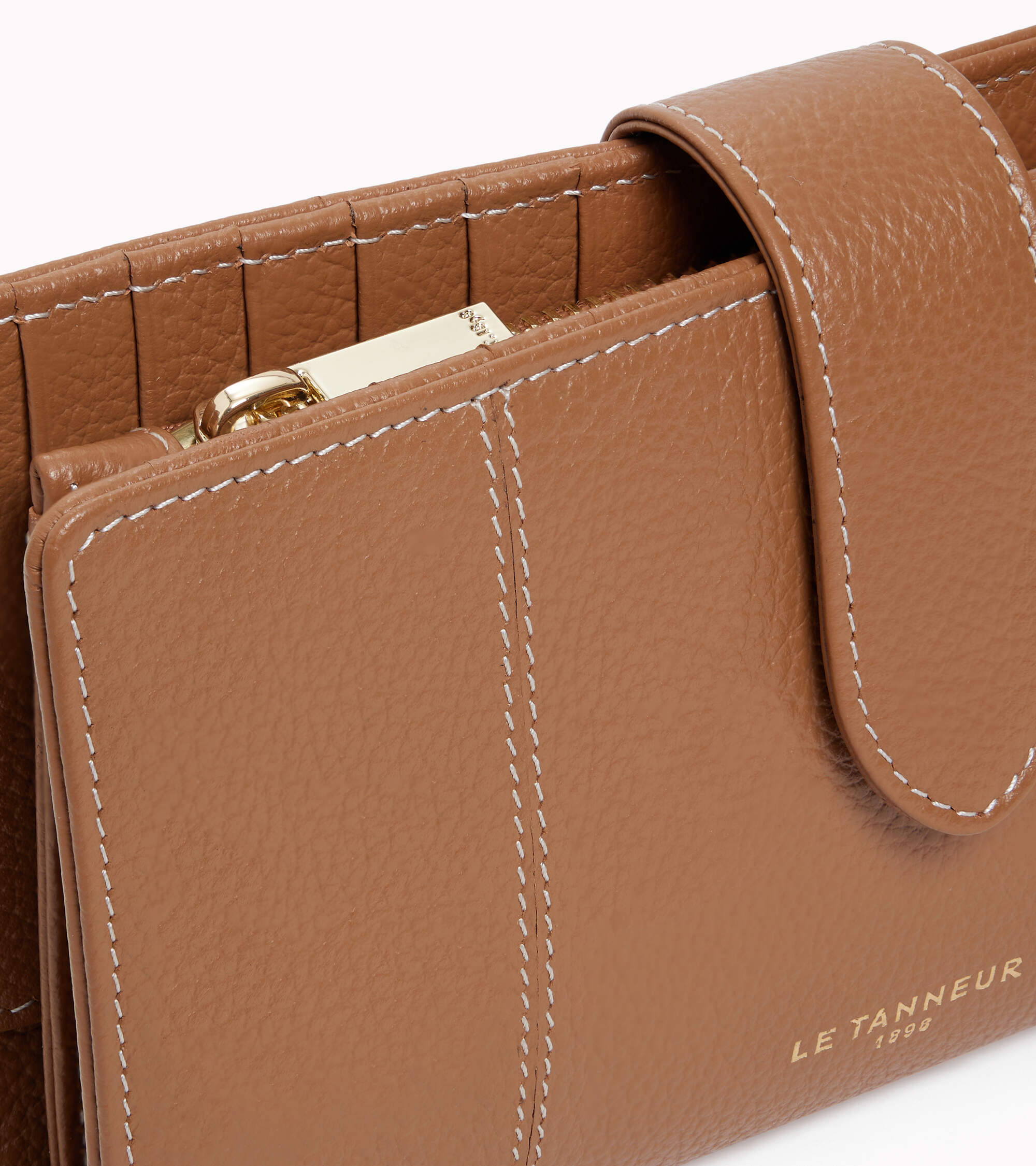 Cartera grande Marguerite de piel granulada